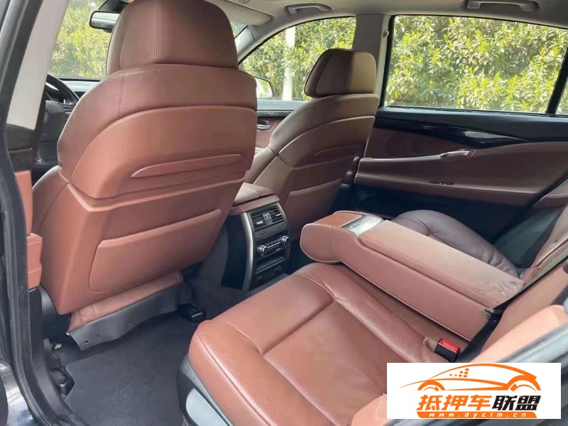  11年寶馬5系轎車 