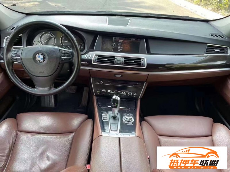 11年寶馬5系轎車 