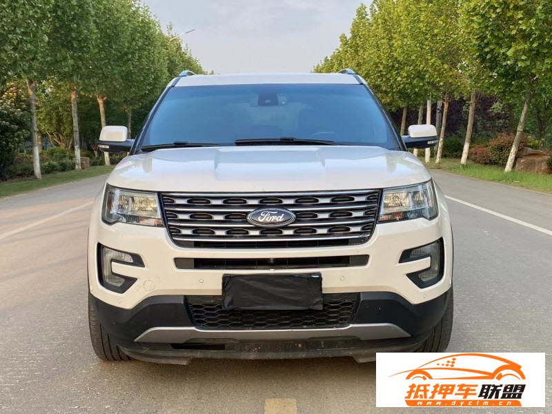  17年福特探險(xiǎn)者轎車 