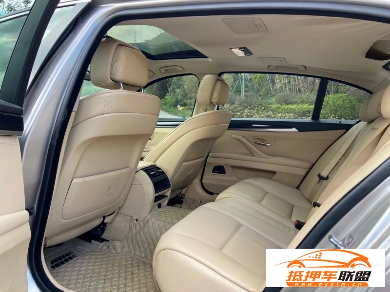  12年寶馬5系轎車 