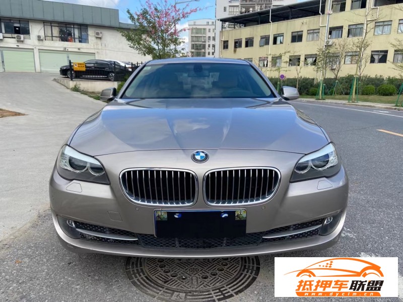  12年寶馬5系轎車 