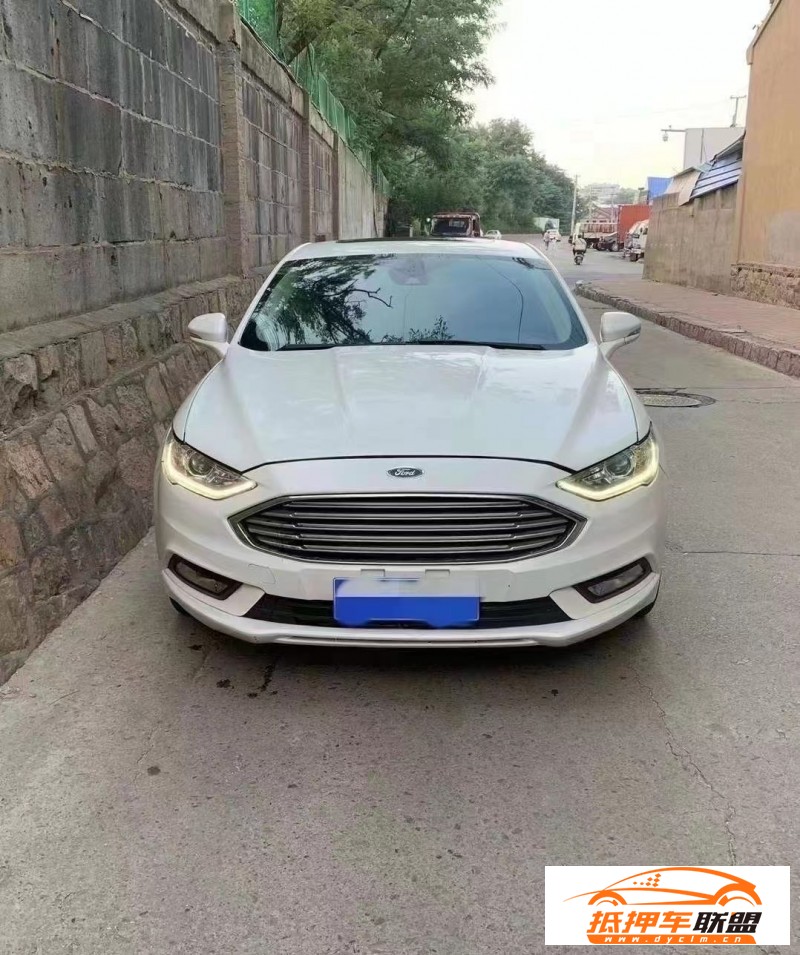  17年福特蒙迪歐轎車 