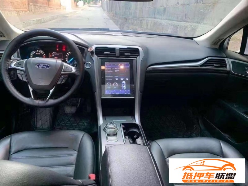  17年福特蒙迪歐轎車 