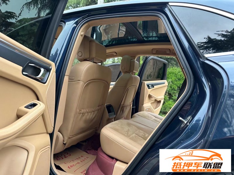  14年保時(shí)捷Macan邁凱轎車 
