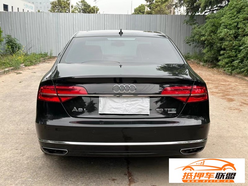 17年奧迪A8轎車 