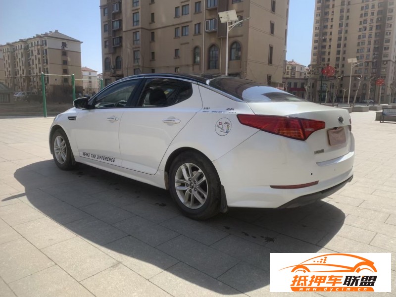  12年起亞K5轎車 
