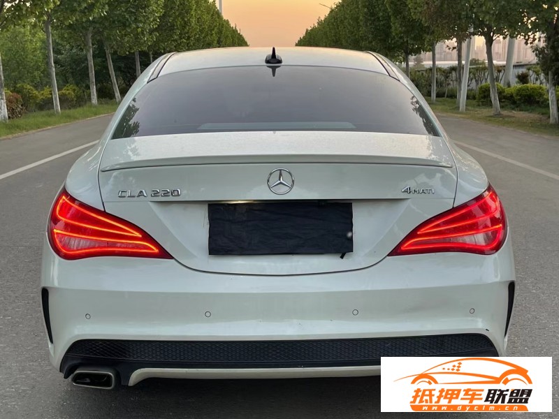 15年奔馳CLA級(jí)轎車 
