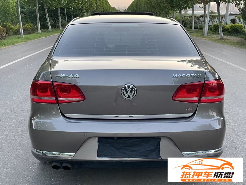  14年大眾邁騰轎車 