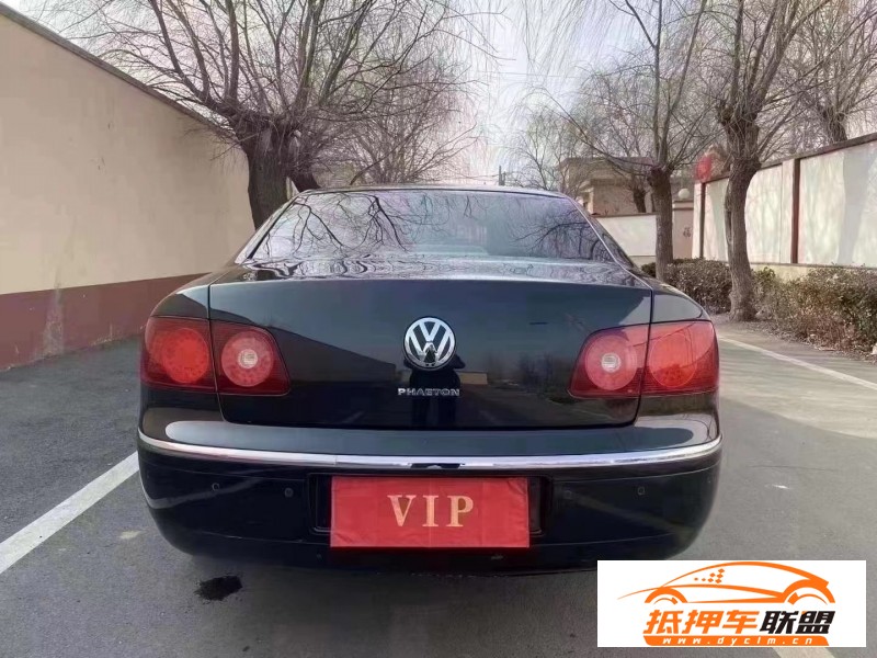  11年大眾輝騰轎車 