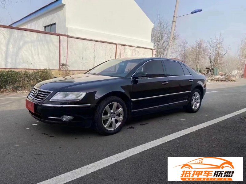  11年大眾輝騰轎車 
