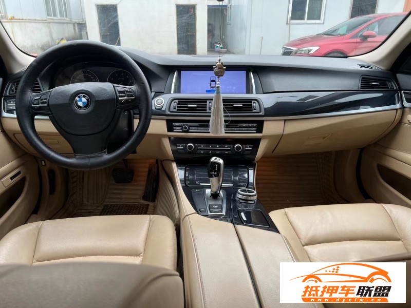  11年寶馬5系轎車 