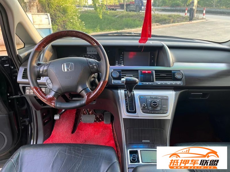  14年本田艾力紳轎車 