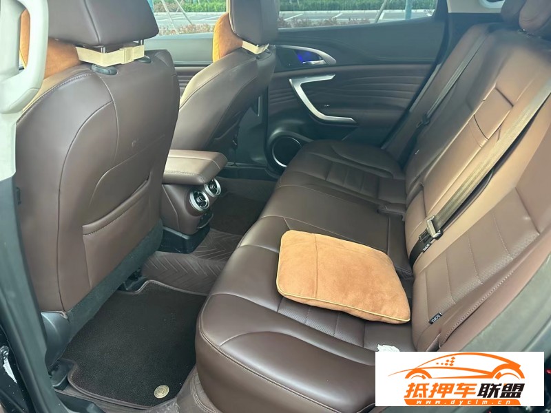  20年長城VV7轎車 