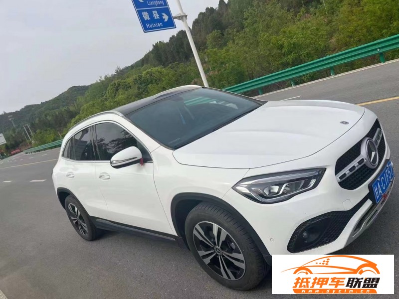  21年奔馳GLA轎車 