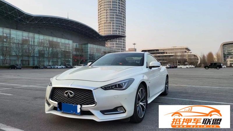  17年英菲尼迪Q60轎車 