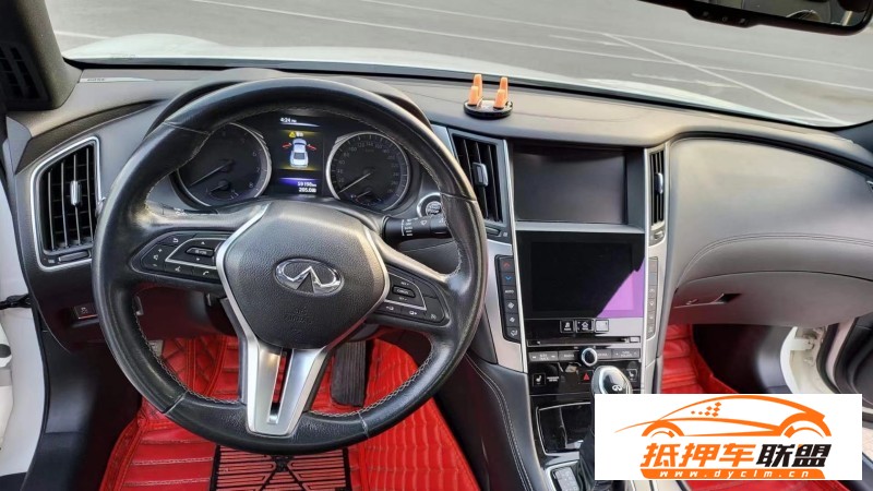  17年英菲尼迪Q60轎車 