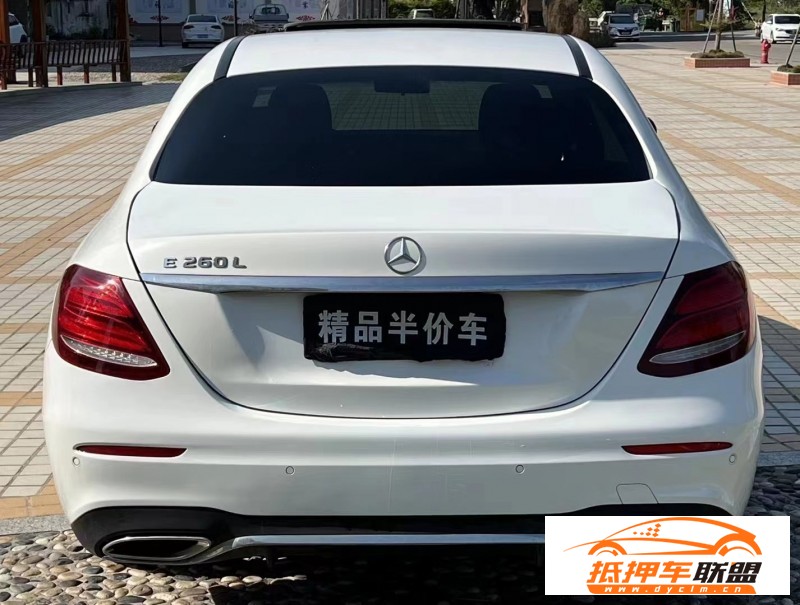  19年奔馳E轎車 