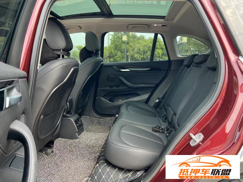  20年寶馬X1SUV 