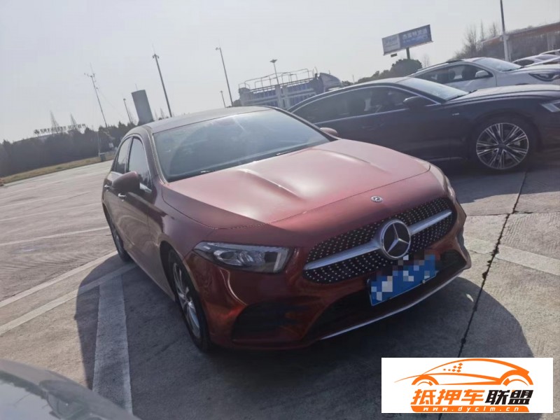  19年奔馳A轎車 