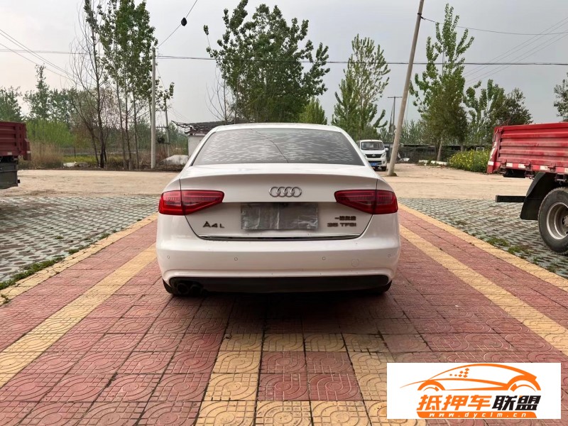  16年奧迪A4轎車 