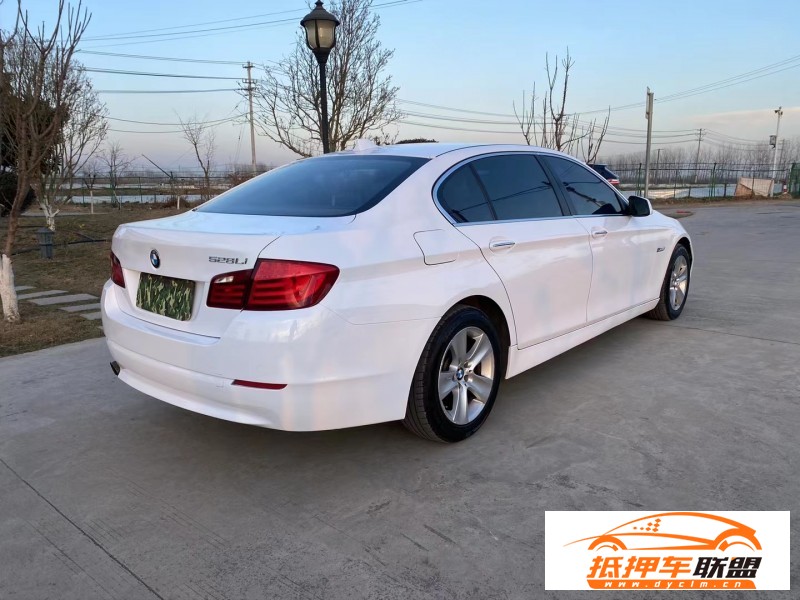  11年寶馬5系轎車 
