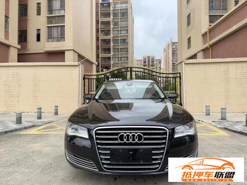  12年奧迪A8轎車 