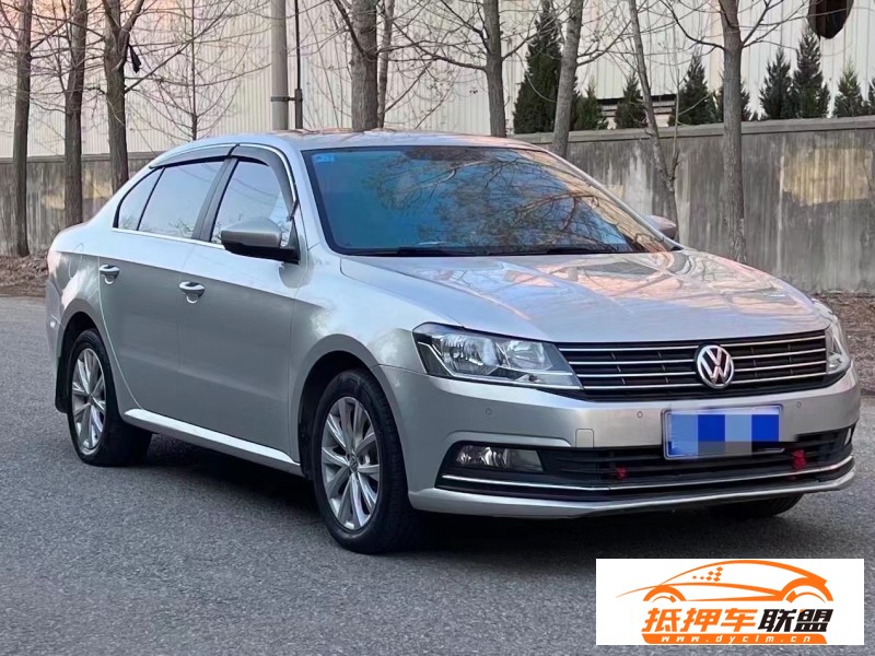  18年大眾朗逸轎車 