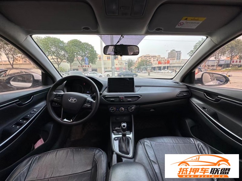  19年現(xiàn)代悅動轎車 