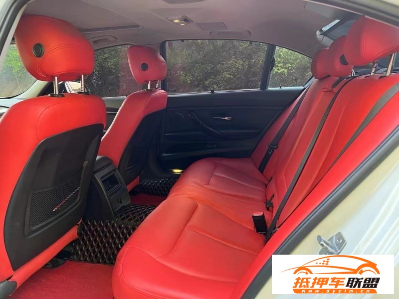  13年寶馬3系轎車 