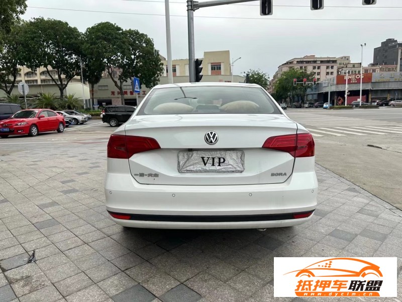  18年大眾寶來轎車 