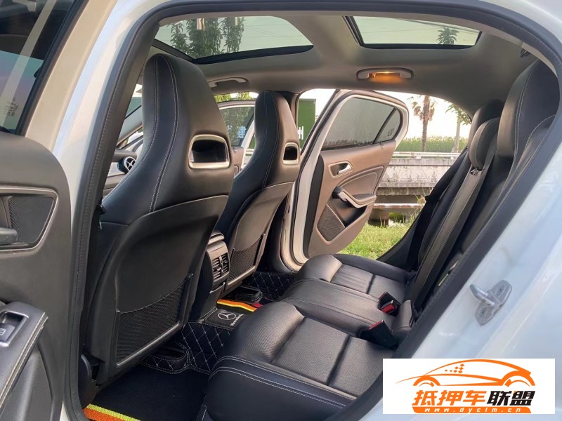  15年奔馳GLA轎車 