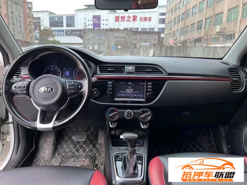  18年起亞KX3轎車 