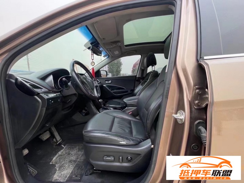  14年現(xiàn)代新勝達(dá)轎車 