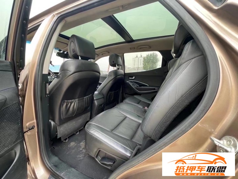  14年現(xiàn)代新勝達(dá)轎車 