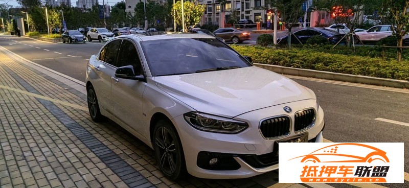  18年寶馬1系轎車 