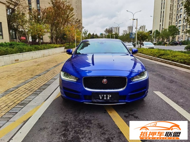  18年捷豹XE轎車 