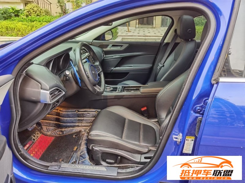  18年捷豹XE轎車 
