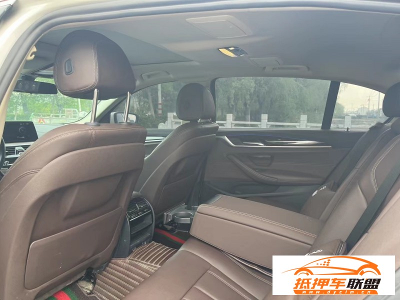  18年寶馬5系轎車(chē) 