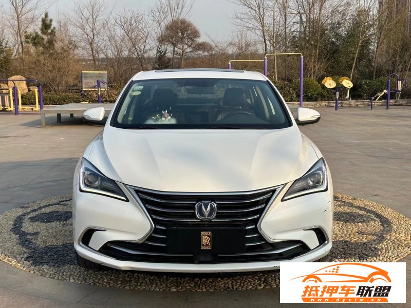  18年長(zhǎng)安逸動(dòng)轎車(chē) 