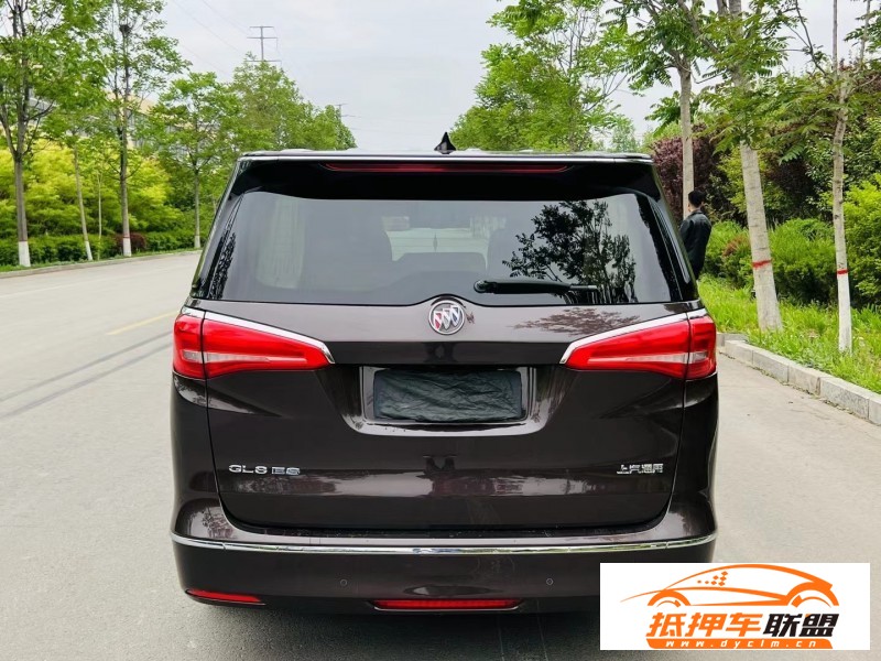  17年別克GL8轎車 