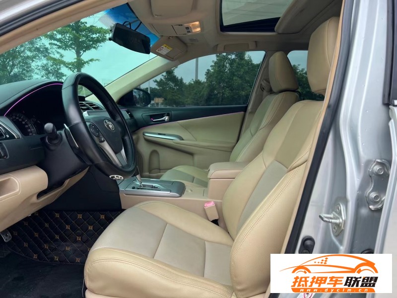  12年豐田凱美瑞轎車 