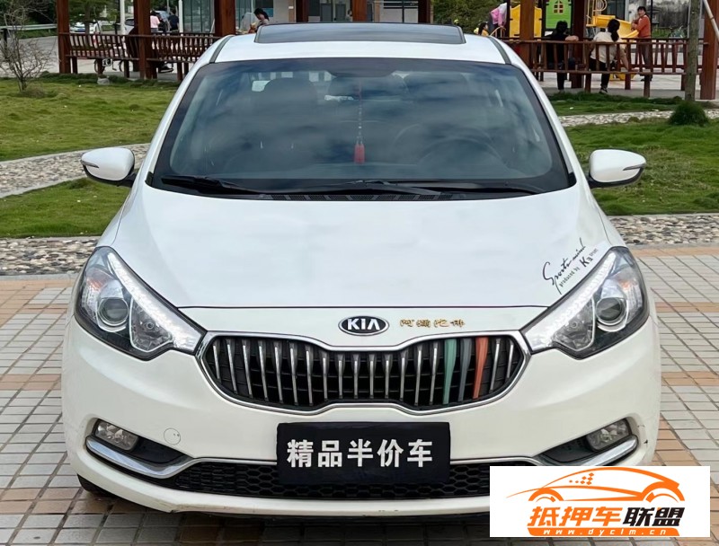  16年起亞K3轎車 
