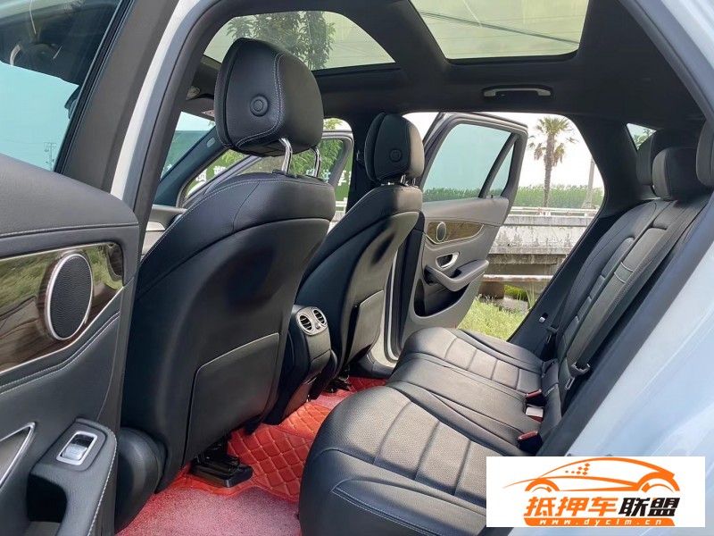  17年奔馳GLC轎車 