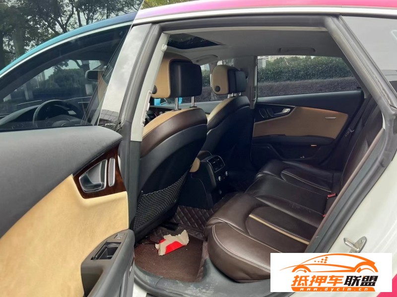 18年奧迪A7轎車 
