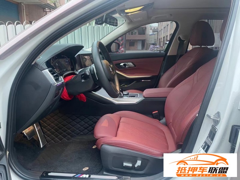  22年寶馬3系轎車 