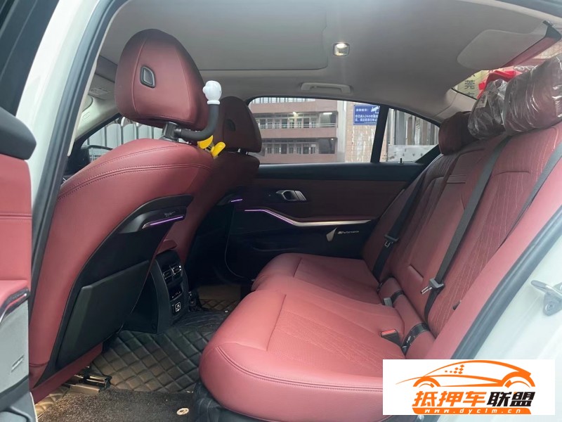  22年寶馬3系轎車 
