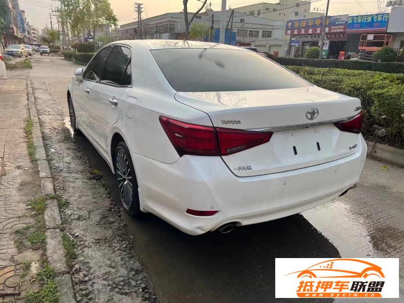  19年豐田皇冠轎車(chē) 
