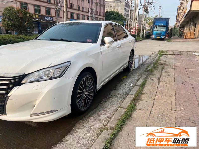 19年豐田皇冠轎車(chē) 