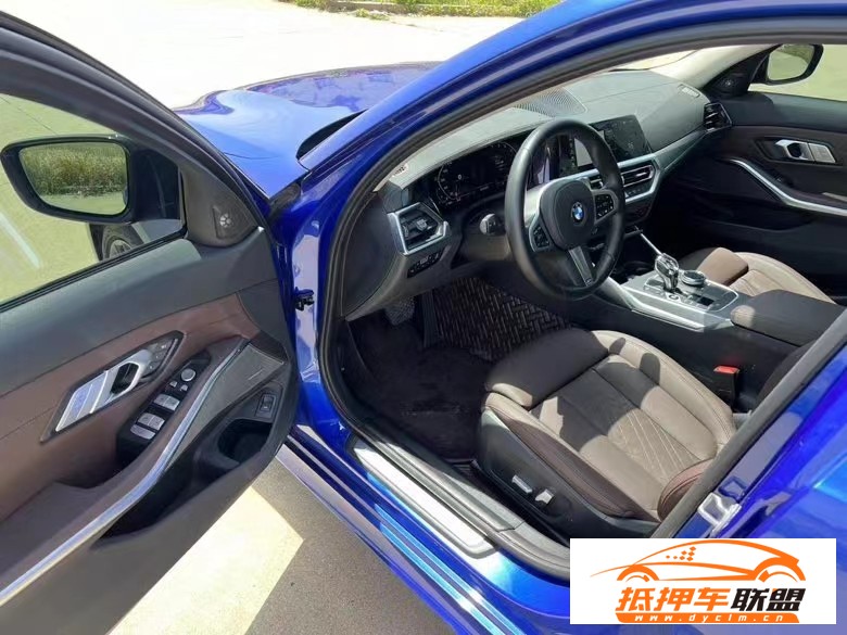  22年寶馬3系轎車 
