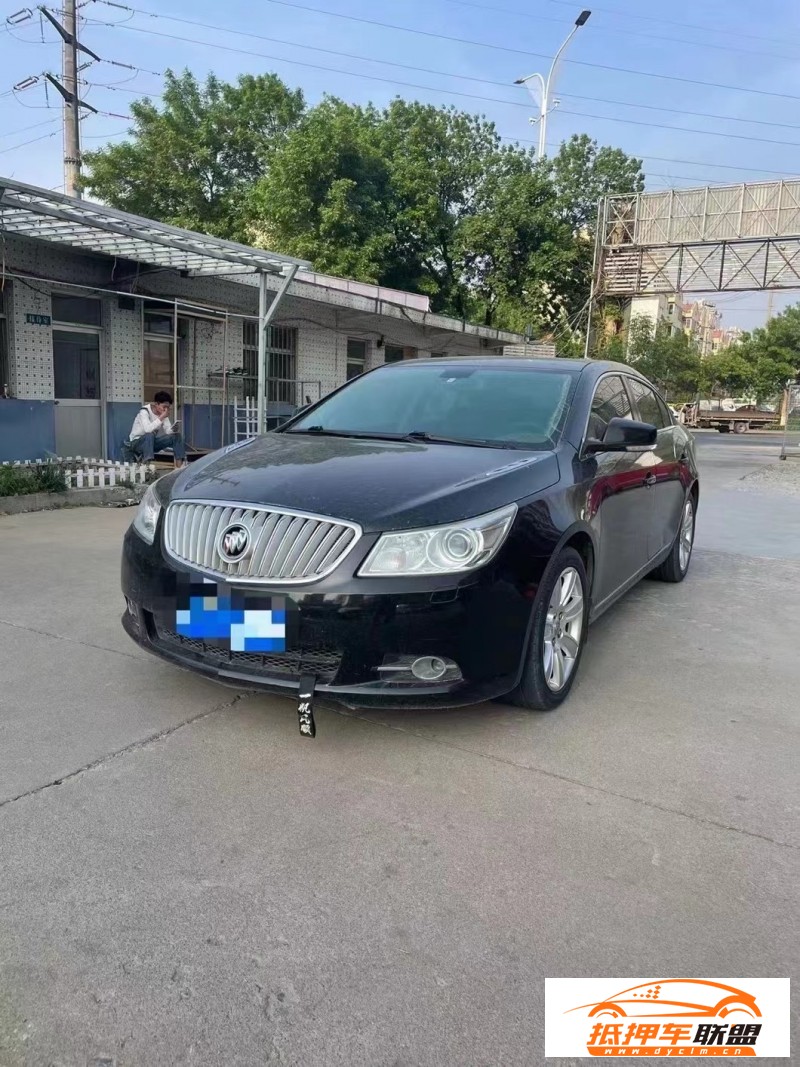  12年別克君越轎車 